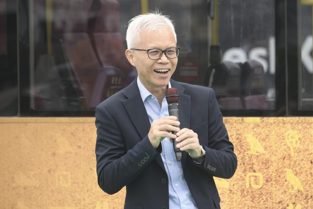 香港故宮文化博物館館長吳志華表示，故宮博物館十分高興能與九巴展開跨界合作。