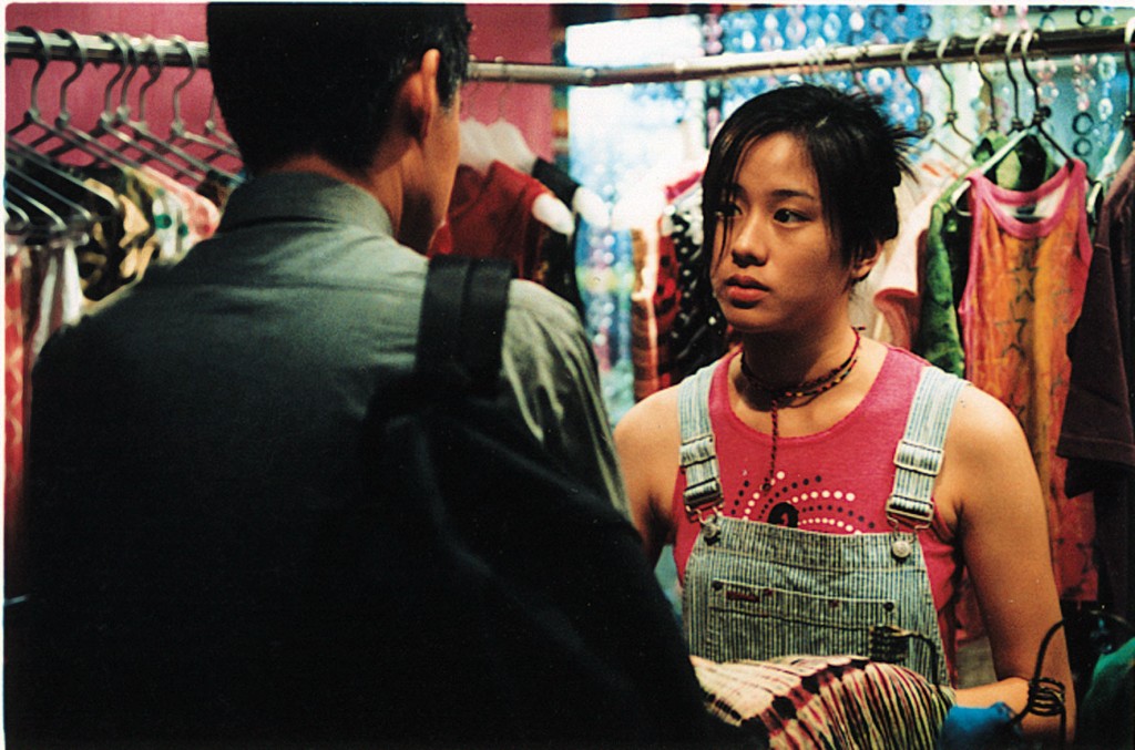 林嘉欣凭首部电影《男人四十》赢得金像奖最佳女配角及最佳新演员。
