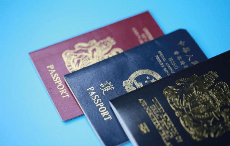 近年不少港人持BNO簽證以「5+1」制度移居英國，不過，英國工黨政府有意收緊簽證移民居住年期規定門檻，包括將「5+1」變「10+1」。