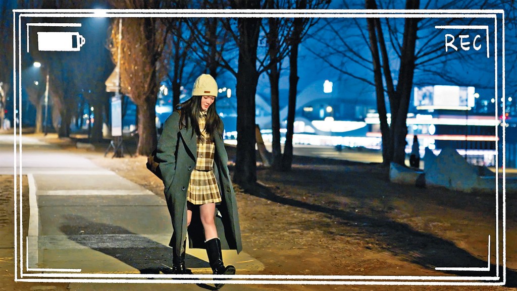 Cloud捱凍在零下10度的漢江邊拍MV。