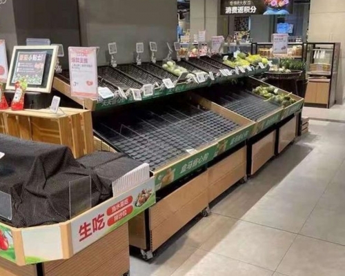 部分區域一度出現了短暫的搶購屯貨行為。