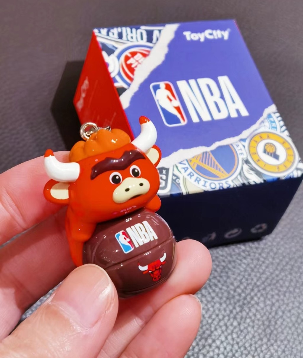 東莞好去處2024｜6. X11旗艦店 NBA公牛隊盲盒玩具。（圖片來源：小紅書）
