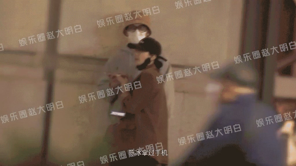 10月9日，内地狗仔爆出陈牧驰与33岁女歌手陈冰疑似拍拖。（微博图片）
