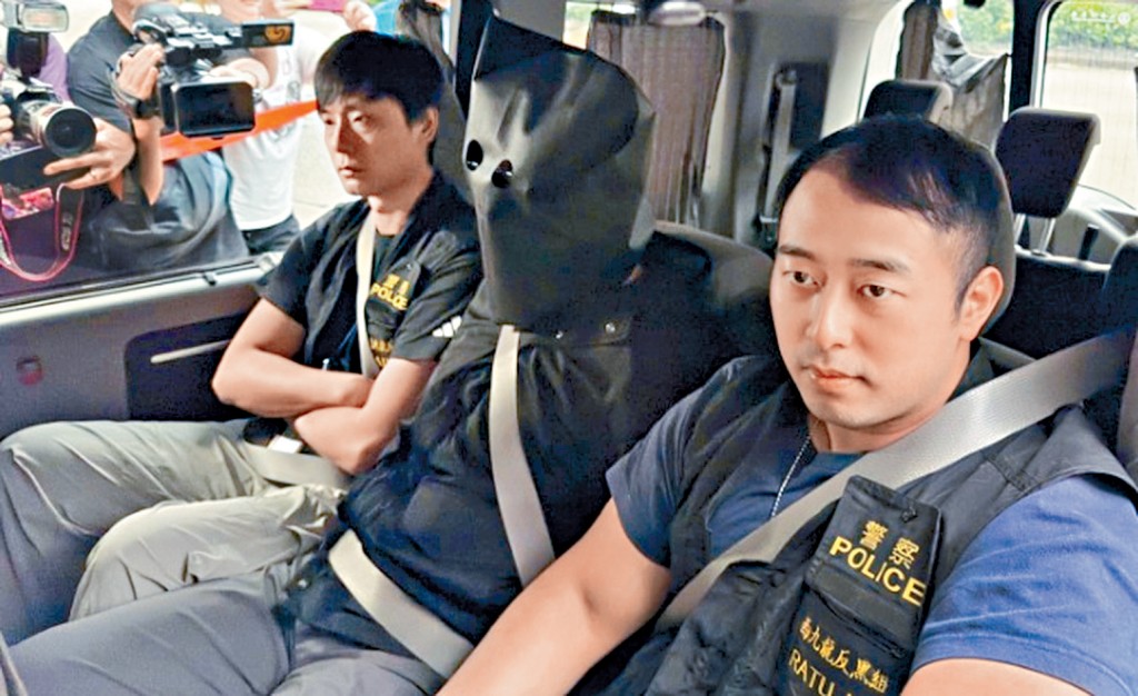 尖沙咀金马伦道楼上酒吧发生命案警方至今拘捕多名涉案人士。