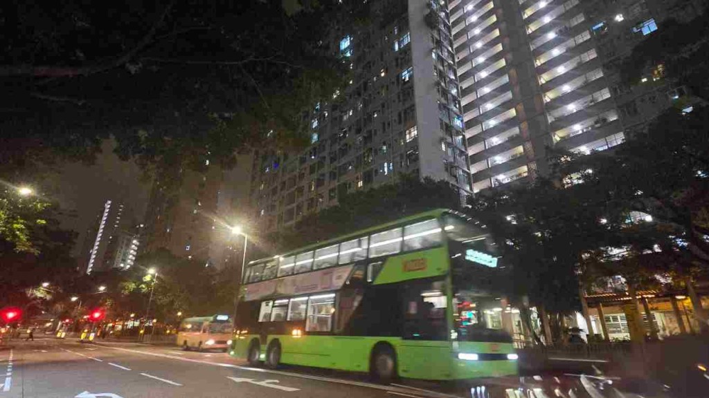九龍新界多區突現電力驟降 消防接38宗困𨋢報告。