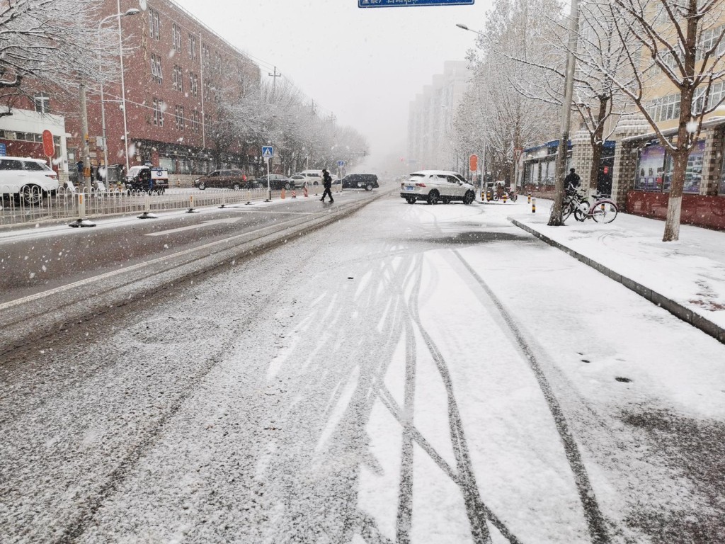 北京入冬第二场降雪。张言天摄