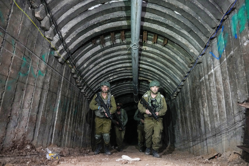 以军发现一条哈马斯大型隧道。美联社