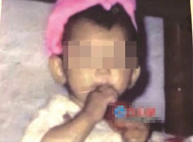 受害人小茹(化名)当年仅5岁。