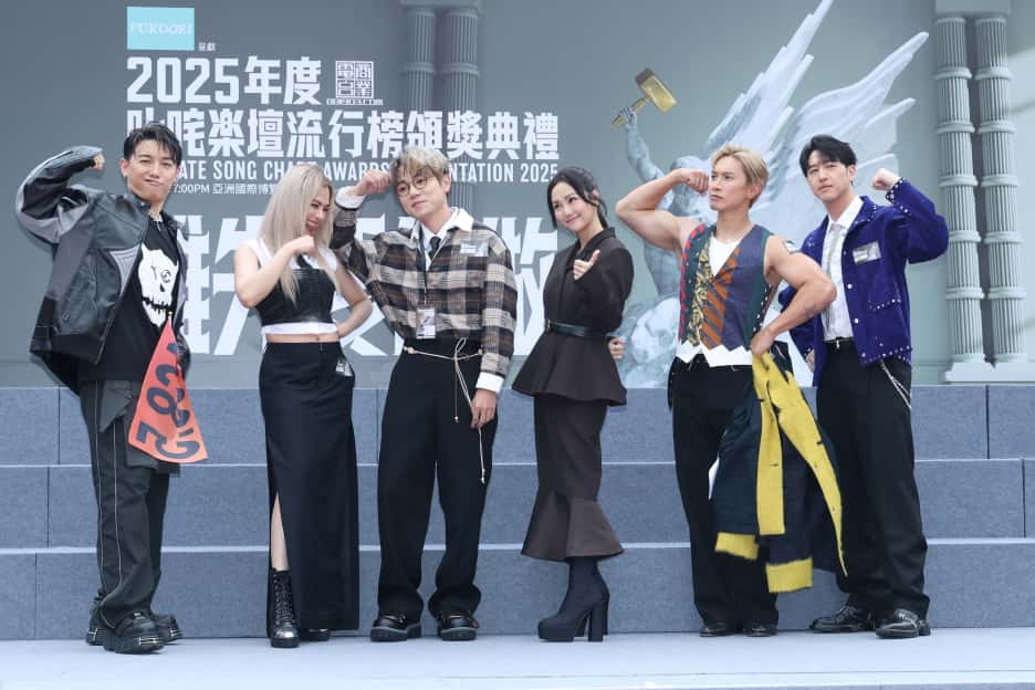 左起︰MC、Gin Lee、林家謙、謝安琪、陳柏宇、馮允謙。 左起︰MC、Gin Lee、林家謙、謝安琪、陳柏宇、馮允謙。
