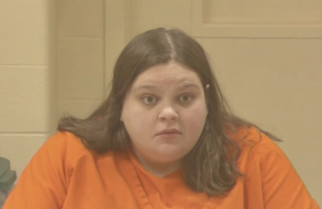 威斯康辛州虐兒案被告薩凡娜（Savanna Goodman）。 Outagamie County Sheriff's Office  威斯康辛州虐兒案被告斯特姆勒（Kayla Stemler）。 Outagamie County court