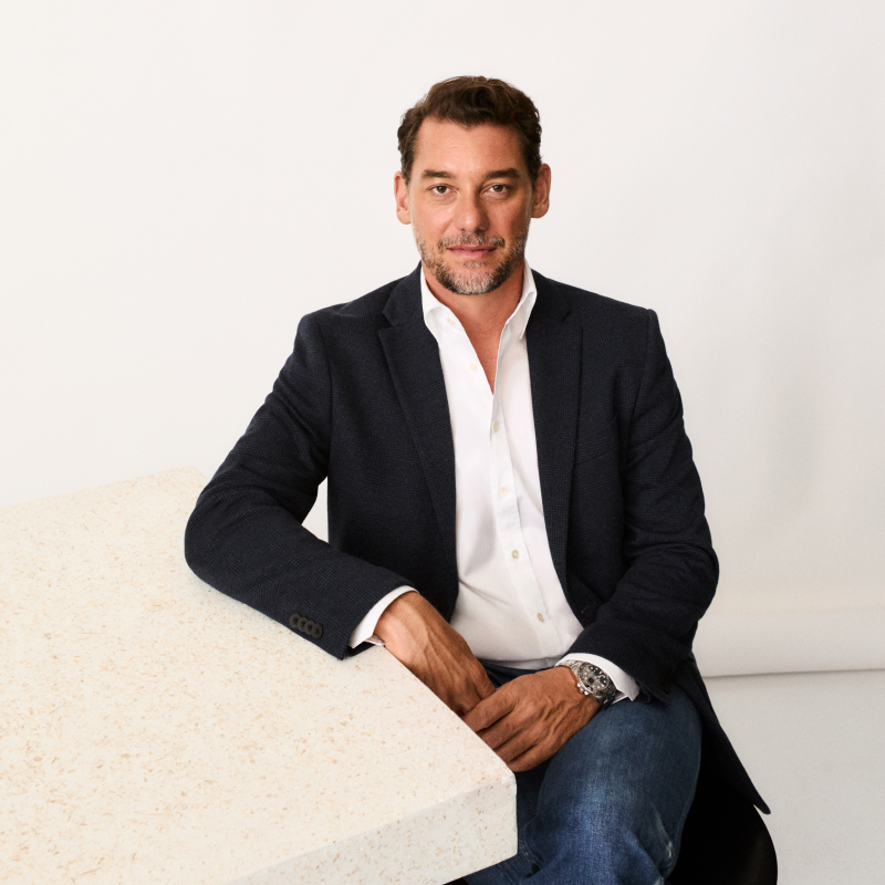 安迪奇墮谷亡案中,安迪奇兒子喬納森被列為頭號嫌犯。Mango Fashion Group 安迪奇墮谷亡案中,安迪奇兒子喬納森被列為頭號嫌犯。Mango Fashion Group