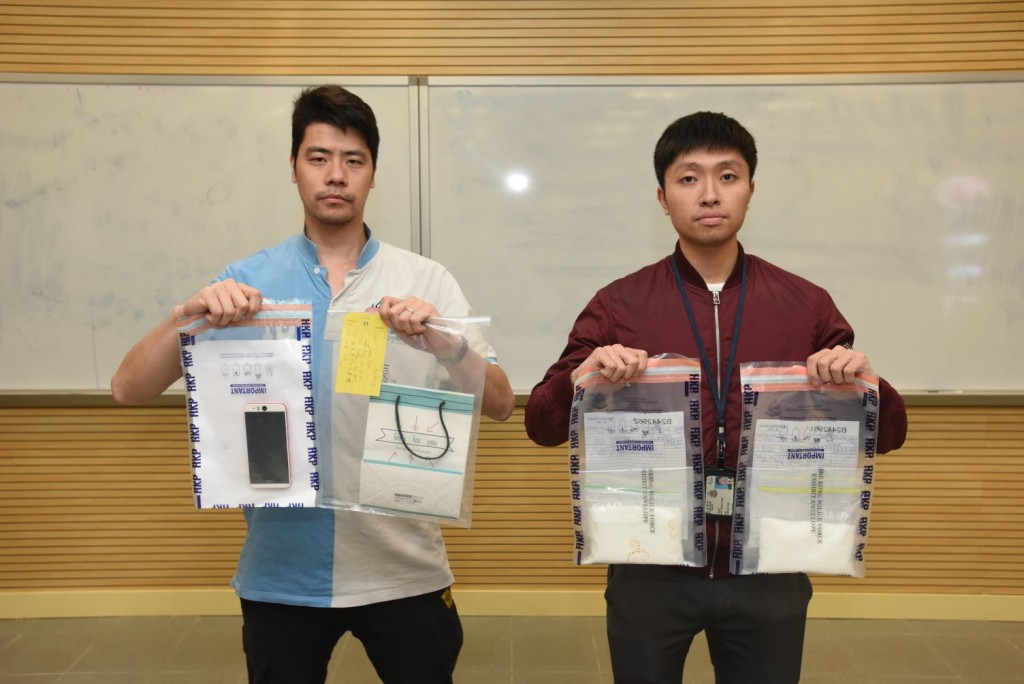 警方展示證物。