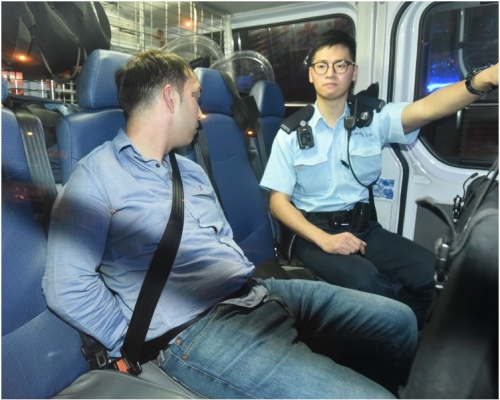 警員拘捕涉案男子。