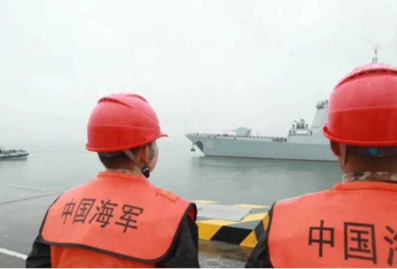 海軍艦艇赴蘇丹接運撤離在蘇丹的中國人員。