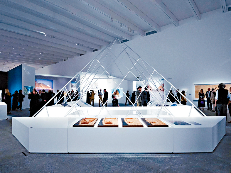 「貝聿銘：人生如建築」於阿爾里瓦克展覽館的展覽現場。