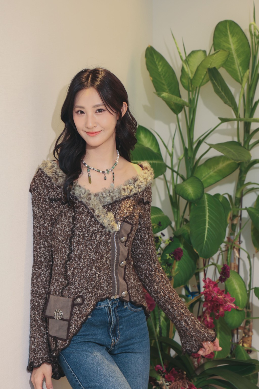 25岁的Angelina参选「试当真」主办的《校花校草2022》而为人知。 25岁的Angelina参选「试当真」主办的《校花校草2022》而为人知。