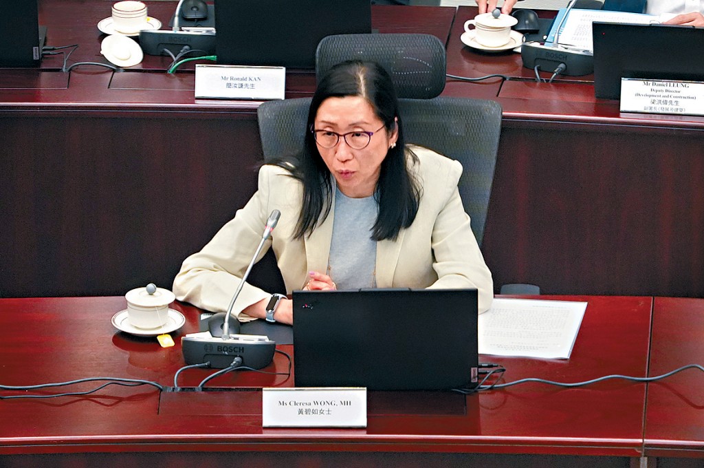 黃碧如建議探討完善公屋入息限額計算方法,考慮豁免計算部分一次性收入,減少「躺平」現象。