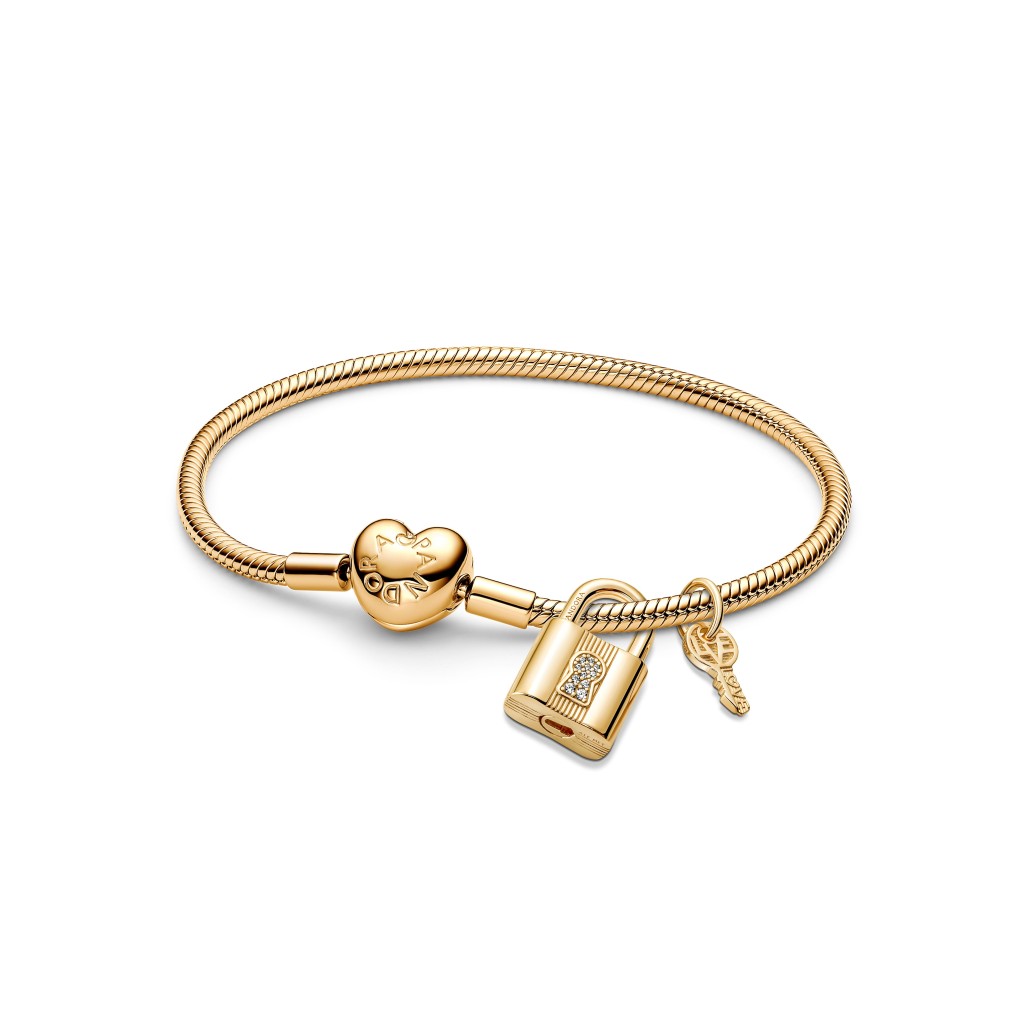 Pandora掛鎖配鑰匙心形扣蛇形手鏈套裝 $2,498