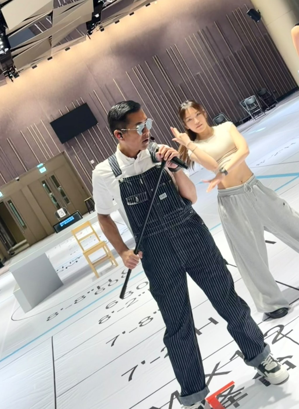 古天樂非常投入。
