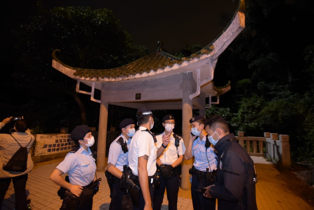 行動出動逾百名警力。