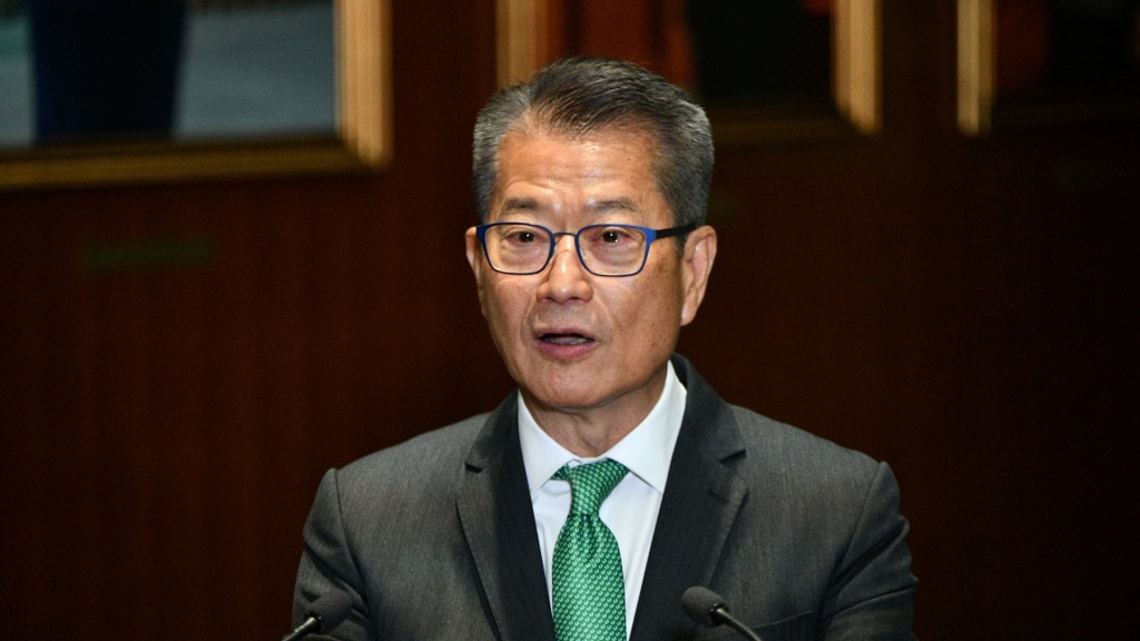 陳茂波表示,訪港旅遊業和私人消費短期內將繼續支持經濟增長。資料圖片