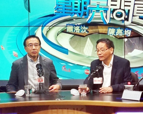 田北俊指中央表態後建制派「歸隊」的機會高。右為葉國謙。