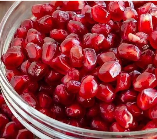 石榴對人體的抵抗力、吸收功能、消化功能以及營養成分攝取方面都有很大好處。