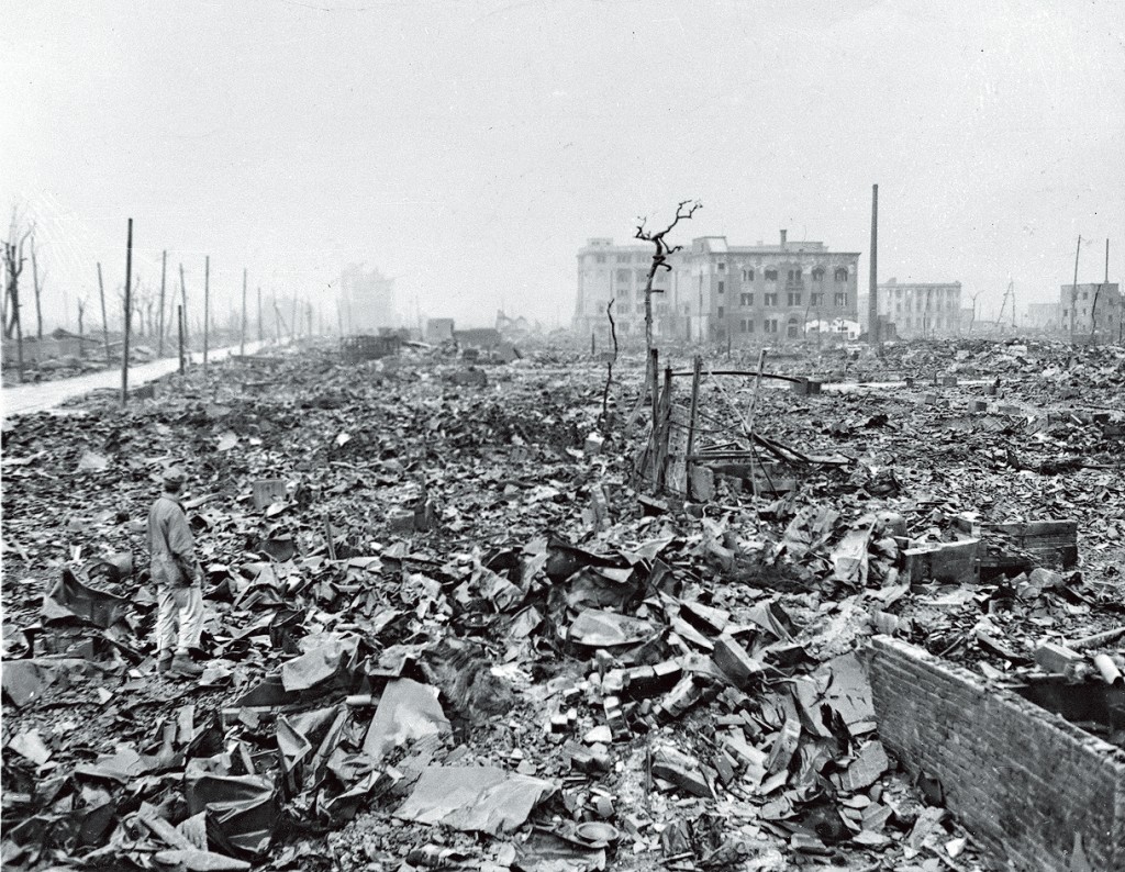 日本广岛1945年被美军投下原子弹，美丽城市变废墟。