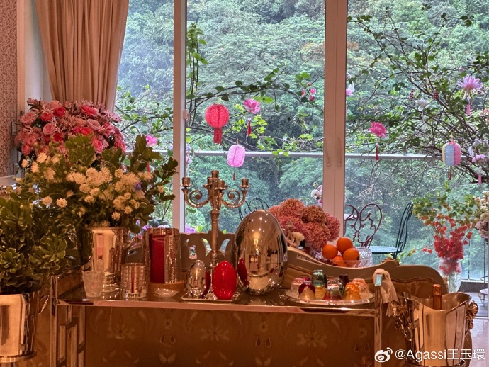 王玉環很喜歡邀請朋友到家中作客。