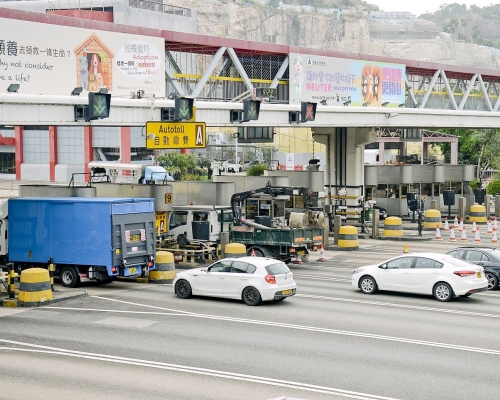 政府將推行不停車繳費系統。資料圖片