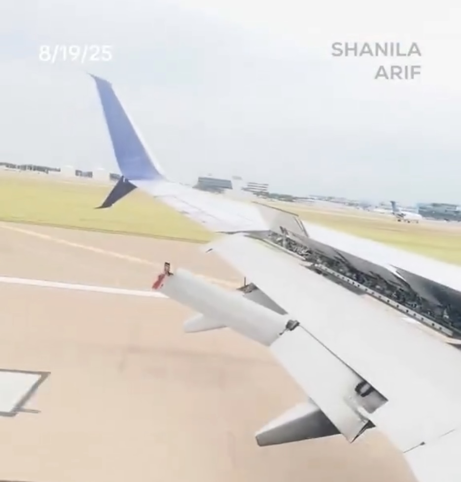 達美航空波音737客機襟翼在半空中鬆脫狂甩。 Shanila Arif 達美航空波音737客機襟翼在半空中鬆脫狂甩。 Shanila Arif