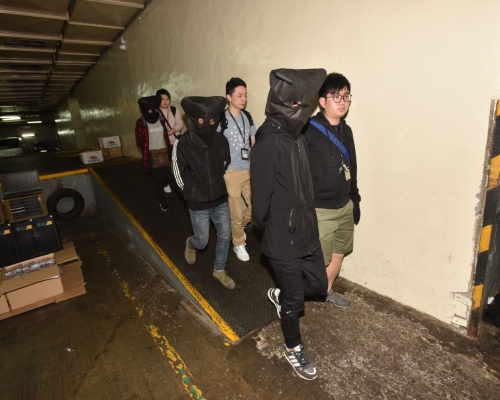 警方拘捕6人。楊偉亨攝