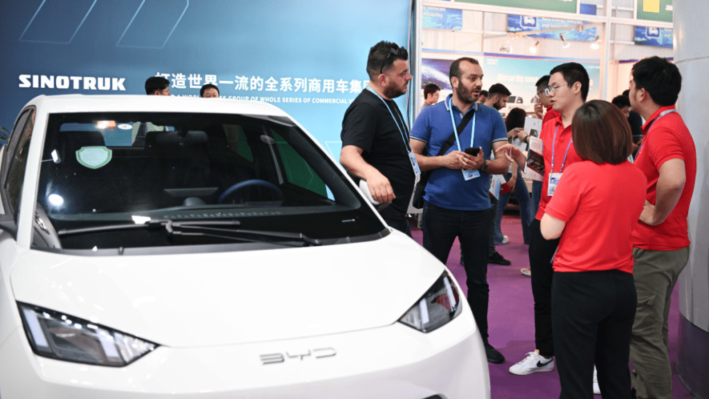 工信部等聯合印發汽車穩增長方案:規範競爭秩序、加快L3准入等