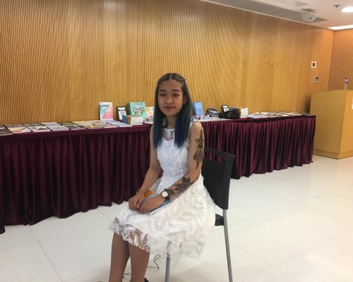 小冬希望將來能向跳舞方向發展,成為一位跳舞老師。
