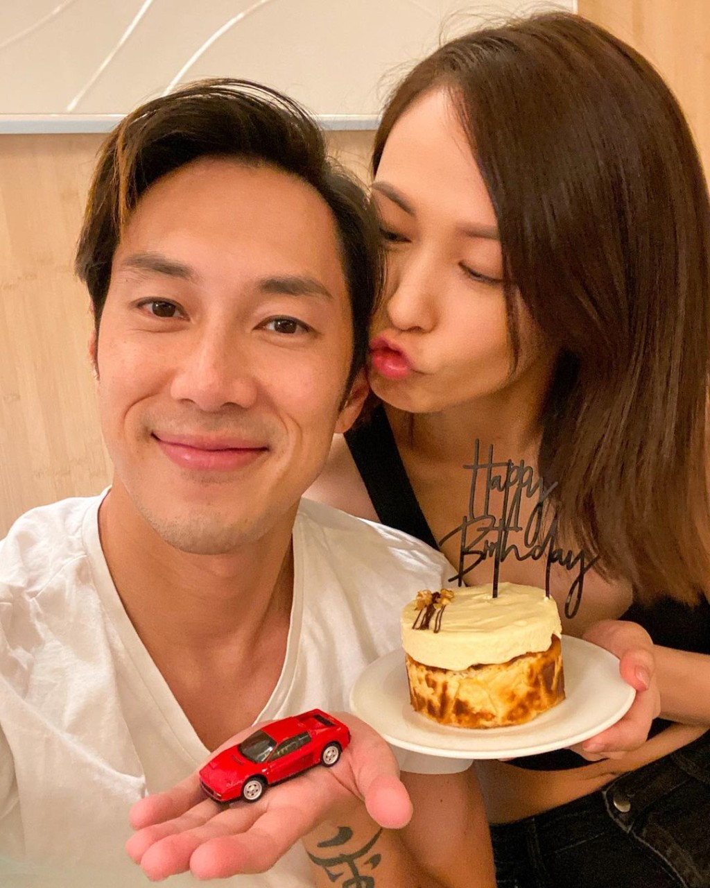 未知麥秋成會送甚麼驚喜給老婆?