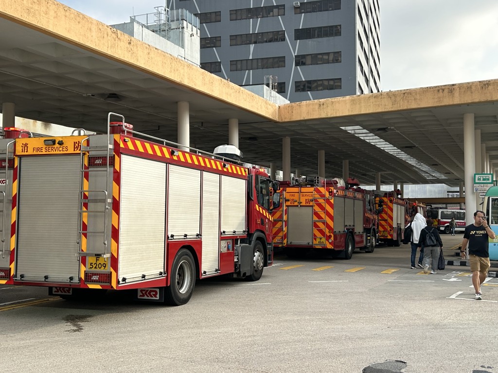 消防車到場救援。