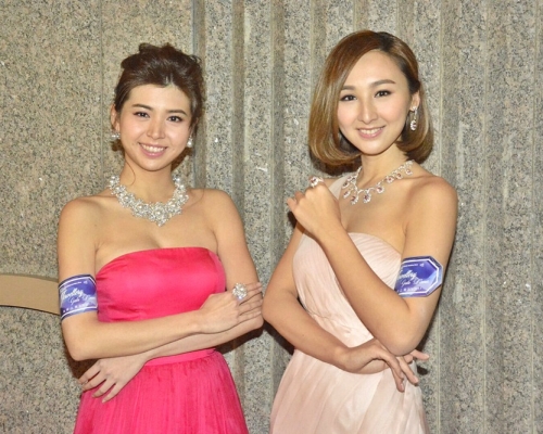 高海寧及張秀文兩大「TVB咪神」出席香港國際珠寶展。