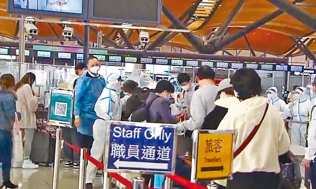 港珠澳大橋金巴恢復香港往珠海服務。