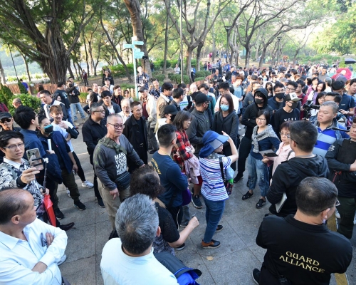屯門公園市民及候任區議員不滿表演者滋擾