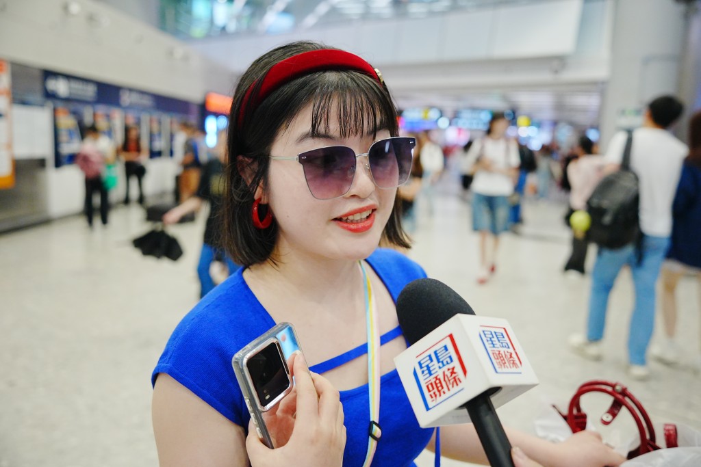 吳小姐。