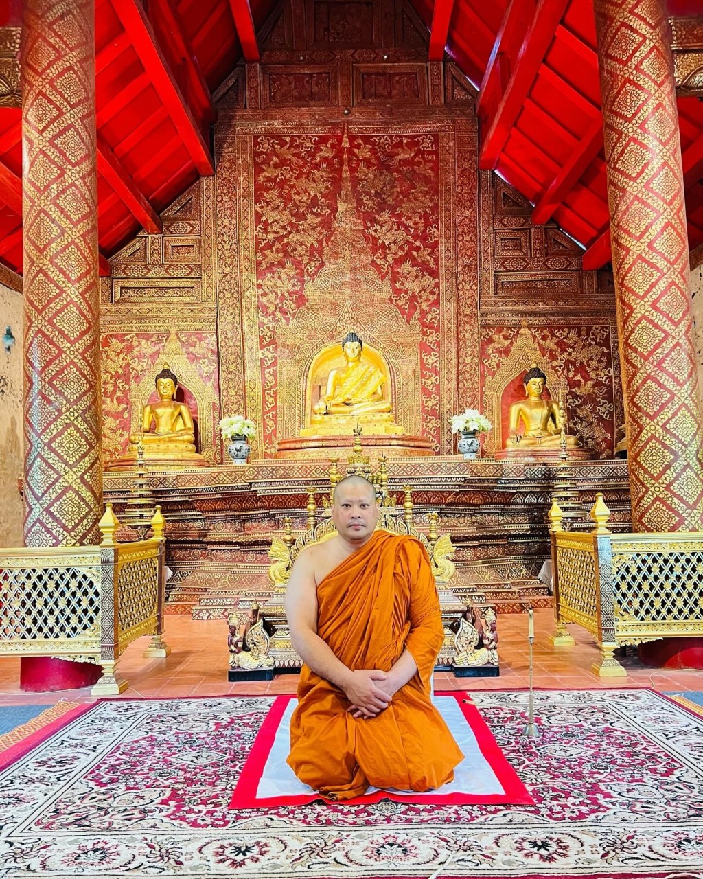 瓦差勒宋近日出家為僧。 FB / Vacharaesorn Vivacharawongse