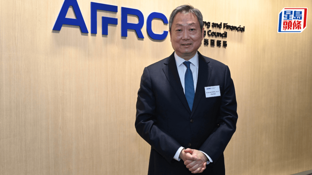 黃天祐接替雷添良任證監會主席 任期3年