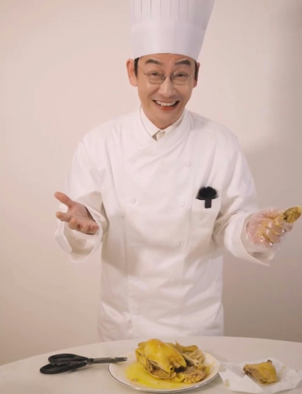 吳啟明廚藝一流。 吳啟明廚藝一流。