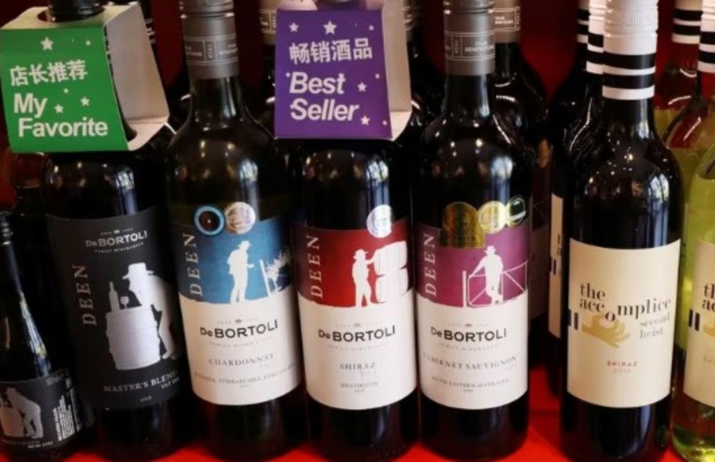 澳洲政府相信中國最快明年初會撤銷對澳洲葡萄酒徵收的反傾銷稅。路透社資料相