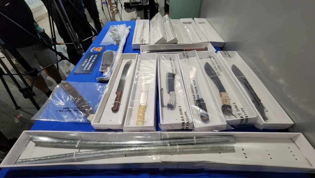 警方展示涉案證物。 警方展示涉案證物。