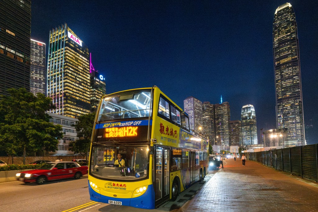 城巴及九巴營運共三組旅遊路線,整體乘客量上升超過1.5倍。陳美寶網誌 城巴及九巴營運共三組旅遊路線,整體乘客量上升超過1.5倍。陳美寶網誌