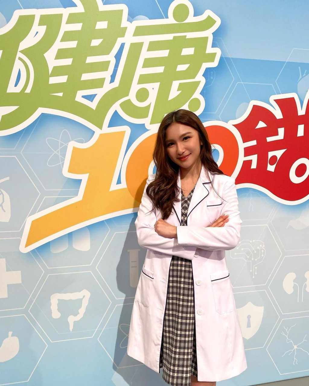 关枫馨多做综艺节目如《 健康100错》。