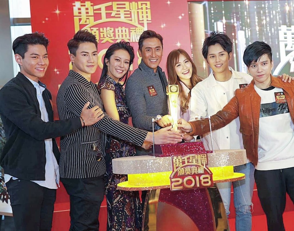 郭子豪与马德钟合作拍摄无线剧《跳跃生命线》。