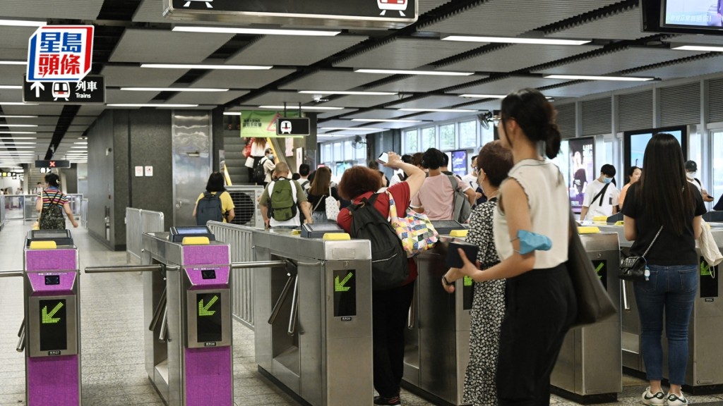 港铁表示已加强查票密度及调配人手。资料图片