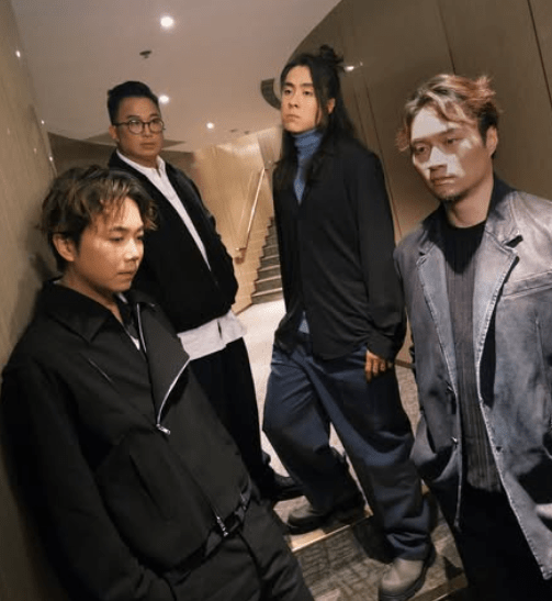 屆時，他們邀請全場觀眾一齊參與「開騷拜神儀式」。